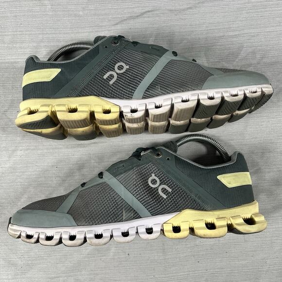 On Running Shoes - On Running Cloudflow Women’s Size 8 Running Shoes Forest Green Jogging Sneakers